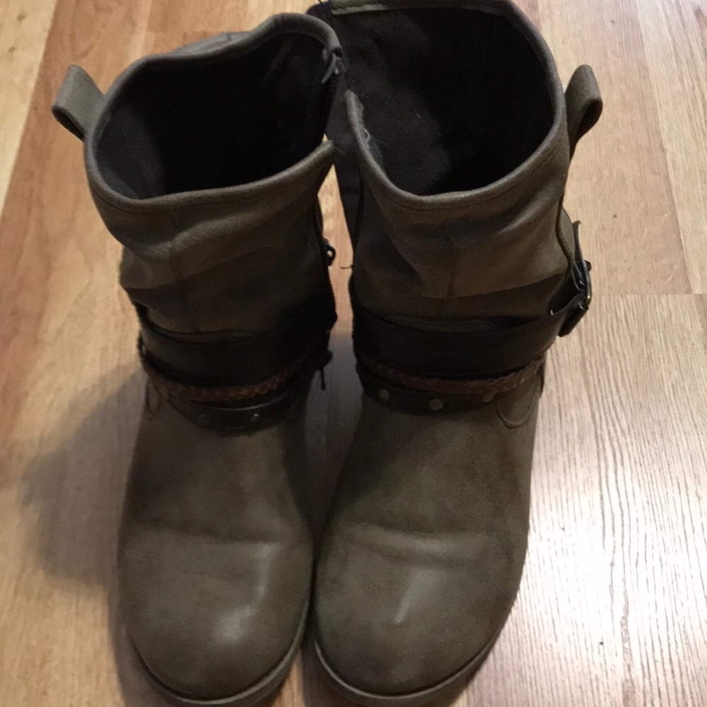 Ankle boots